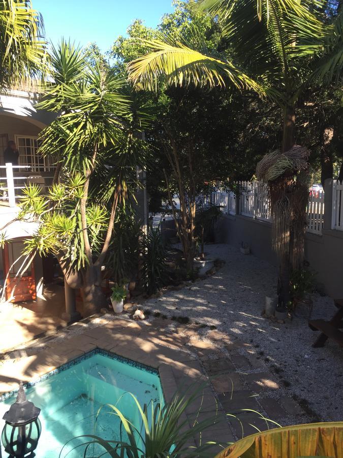 Knysna N2 Lodge Exterior foto
